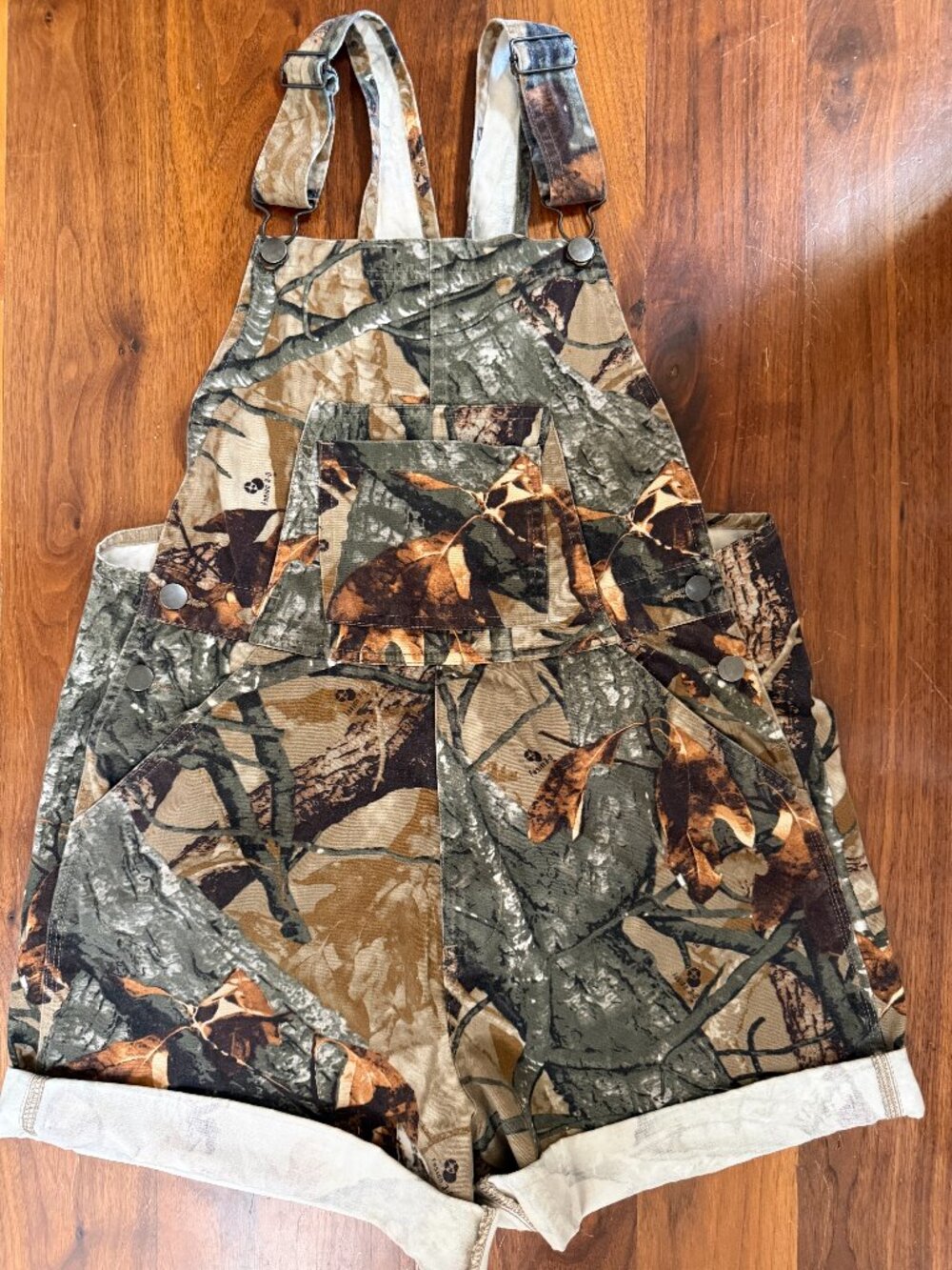 Outfitters Ridge Camo Short Overalls Shortalls Women’s Small